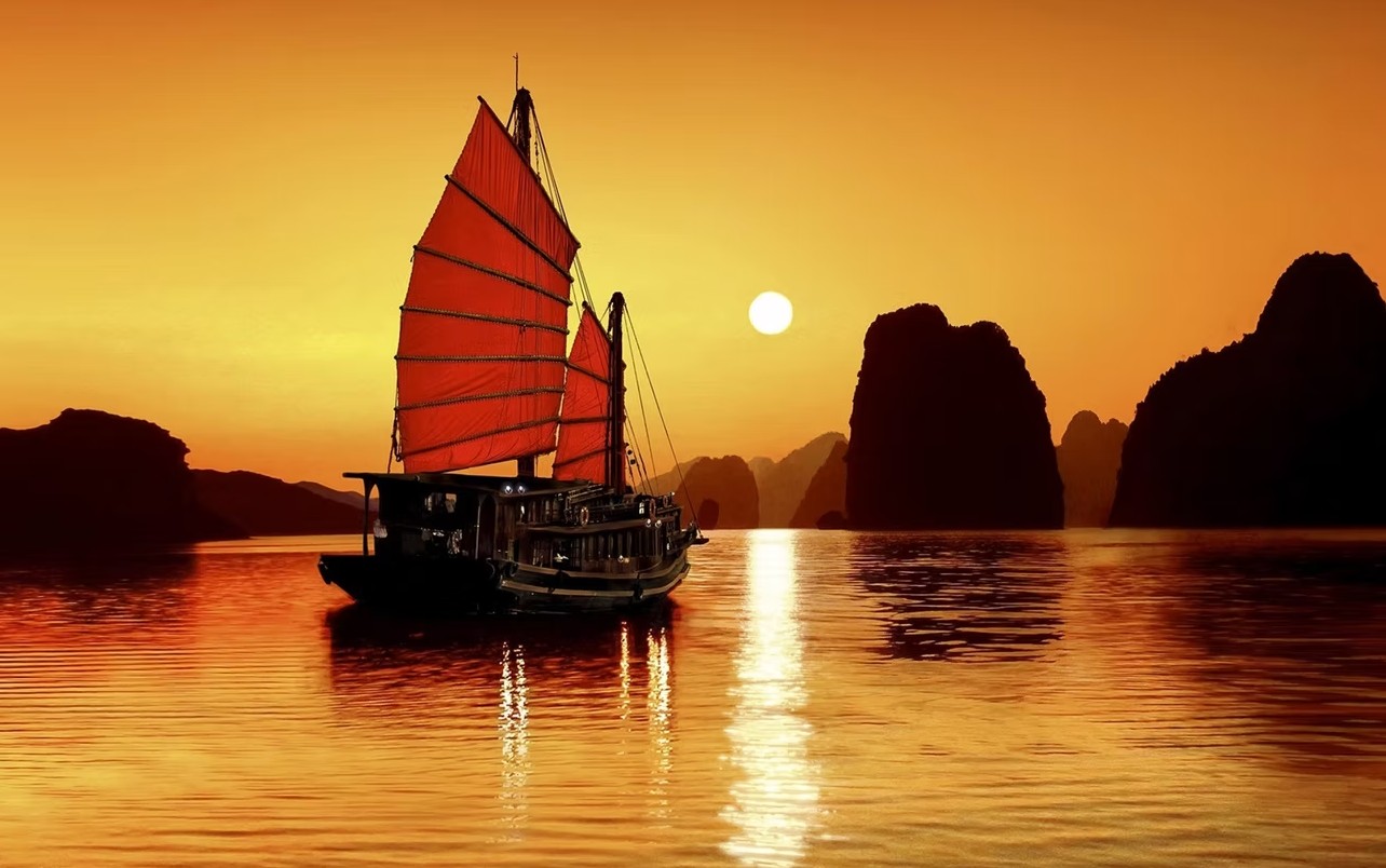 VIETNAM Odyssey - 5 Star