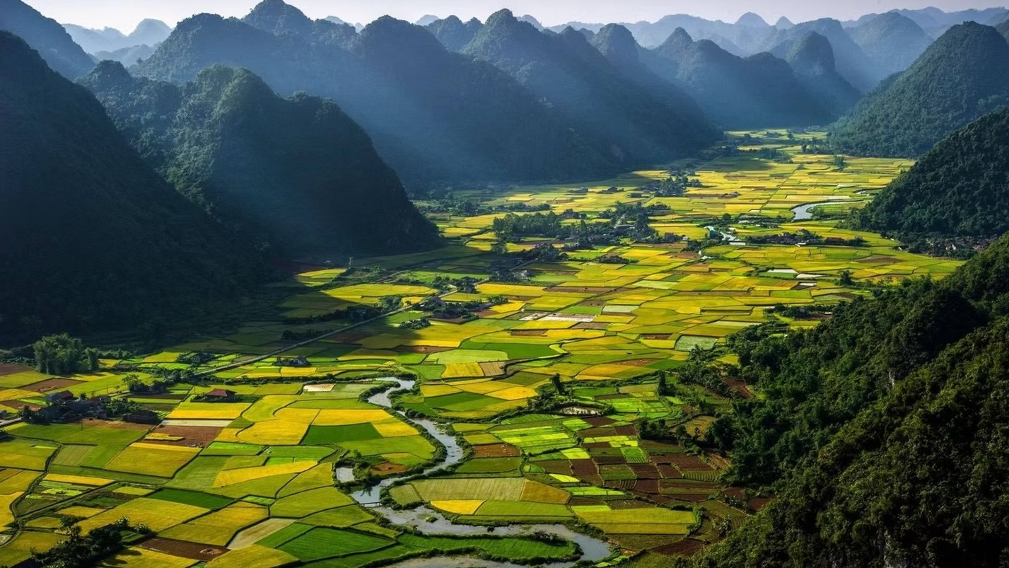 VIETNAM Odyssey - 5 Star